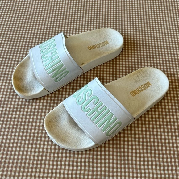 Moschino Women’s Authentic slides sandals. Size 38. Made in Spain. FAIR - Picture 2 of 16